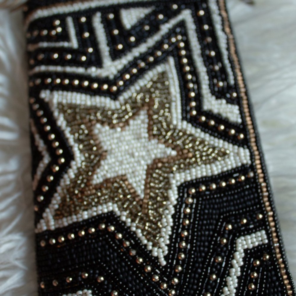 MARY FRANCES black rock n roll beaded star phone bag - gold chain strap NWOT - Picture 5 of 10
